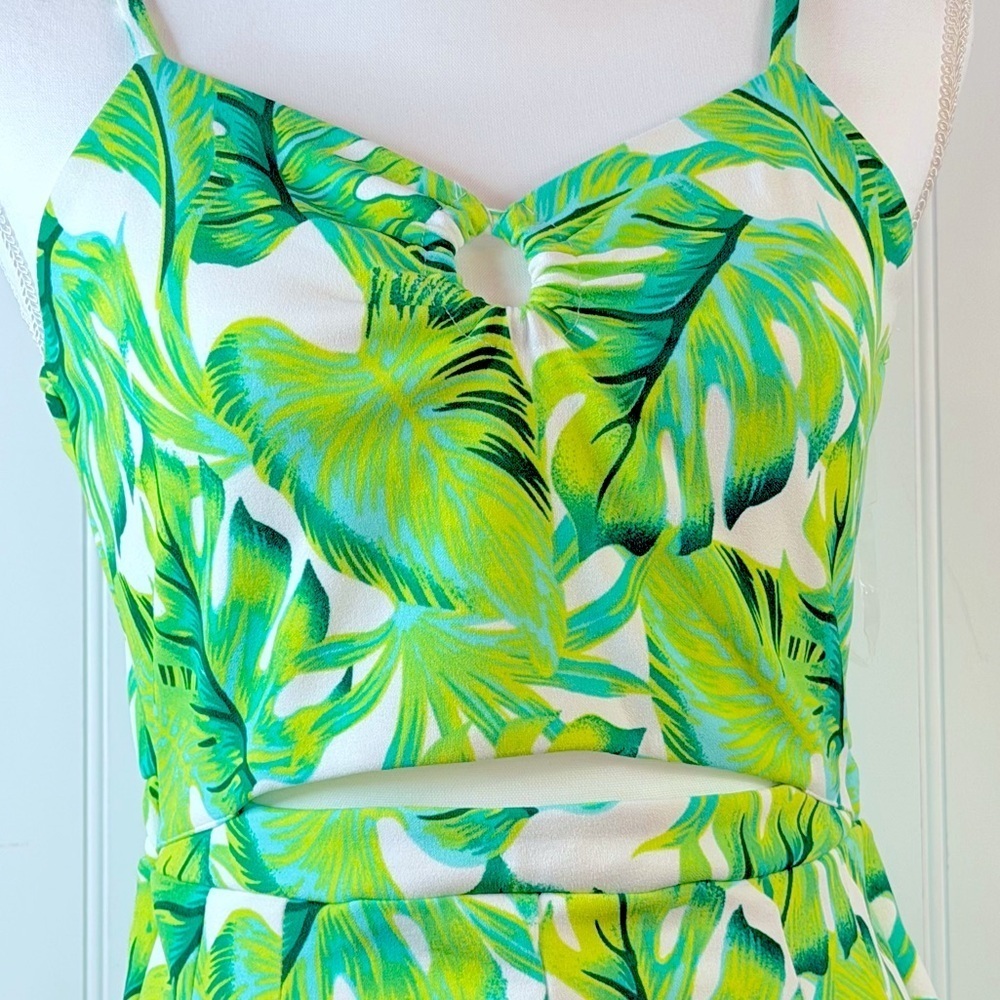 Madden NYC Lime Green Tropical Floral Short Knit Romper – Size Medium – NWOT - Picture 8 of 9